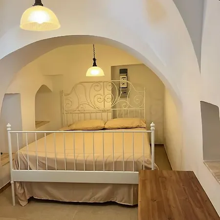 Naomi * Ostuni